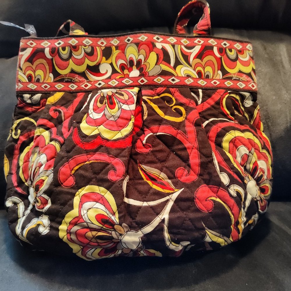 VERA BRADLEY PUCCINI ROUND TOTE - ZIP CLOSE - GREAT CONDITION